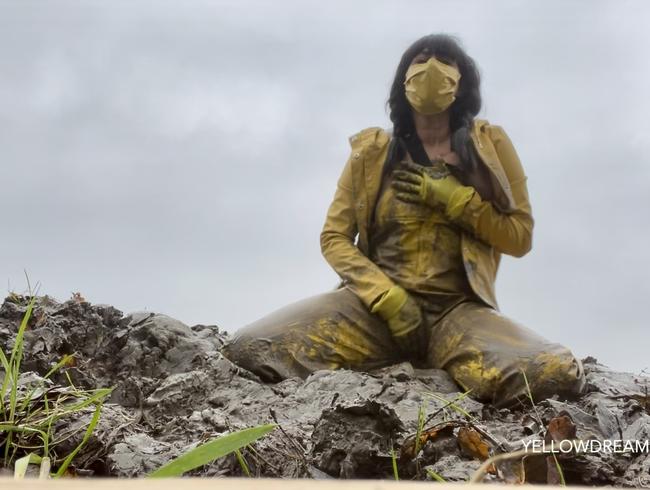 Così fantastico nel campo di fango, ma ero ben protetto e indossavo indumenti da pioggia gialli
