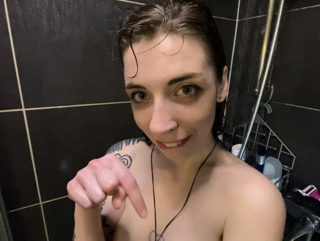 Il modo migliore per fare pipì è sotto la doccia!