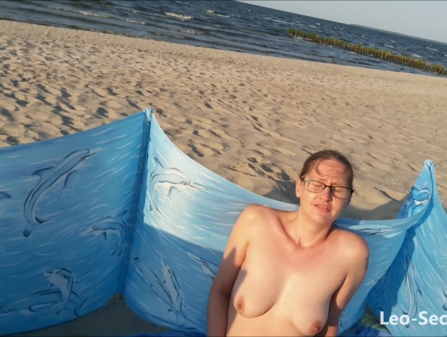OMG - climax sulla spiaggia per nudisti con il donnaiolo; p